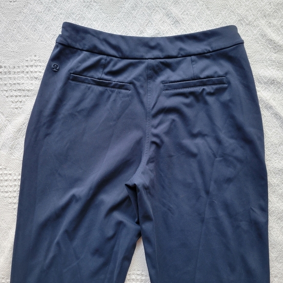 Lululemon Tapered-Leg Mid-Rise Casual Business Pant 7/8 Length - True Navy - Picture 9 of 11